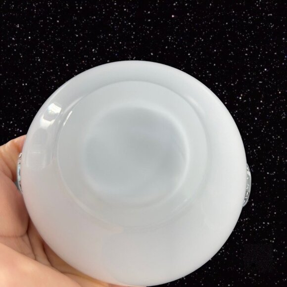 Tarnowiec White Glass Basket Vase Bowl With Snail Handle Made In Poland VTG - Picture 6 of 9